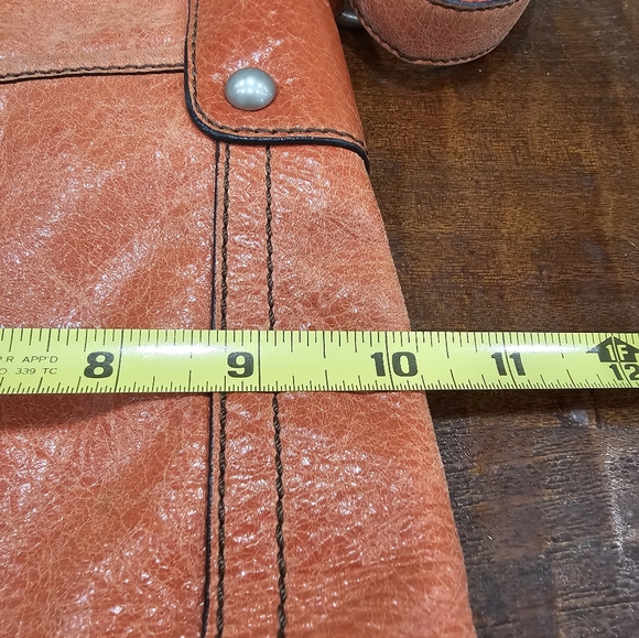 Coral Colored Soft Leather Fossil Bag With Key - Picture 13 of 16